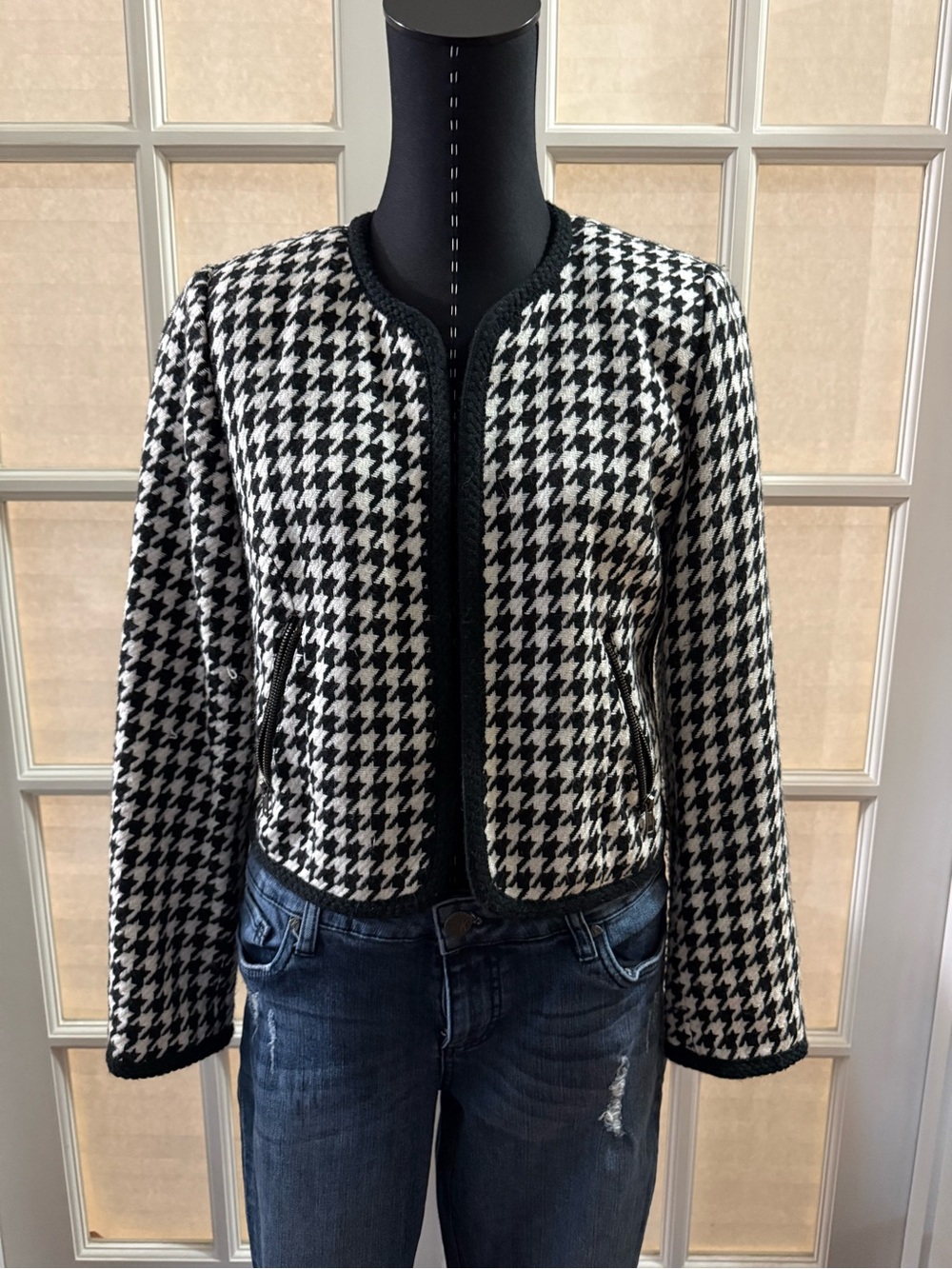 Larry Levine Black & White Houndstooth Collarless Jacket